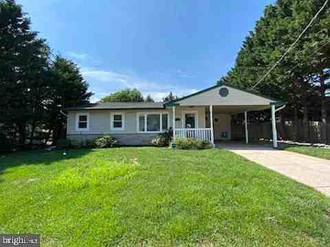 12 Crestview Dr - Photo 2 of 15