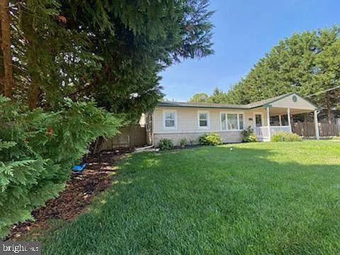 12 Crestview Dr - Photo 3 of 15