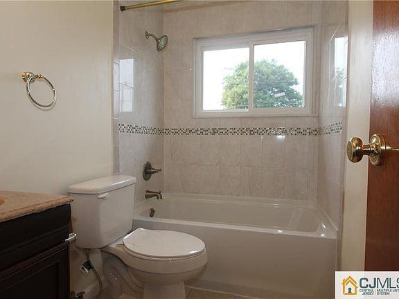 39 Stony Rd - Photo 3 of 14