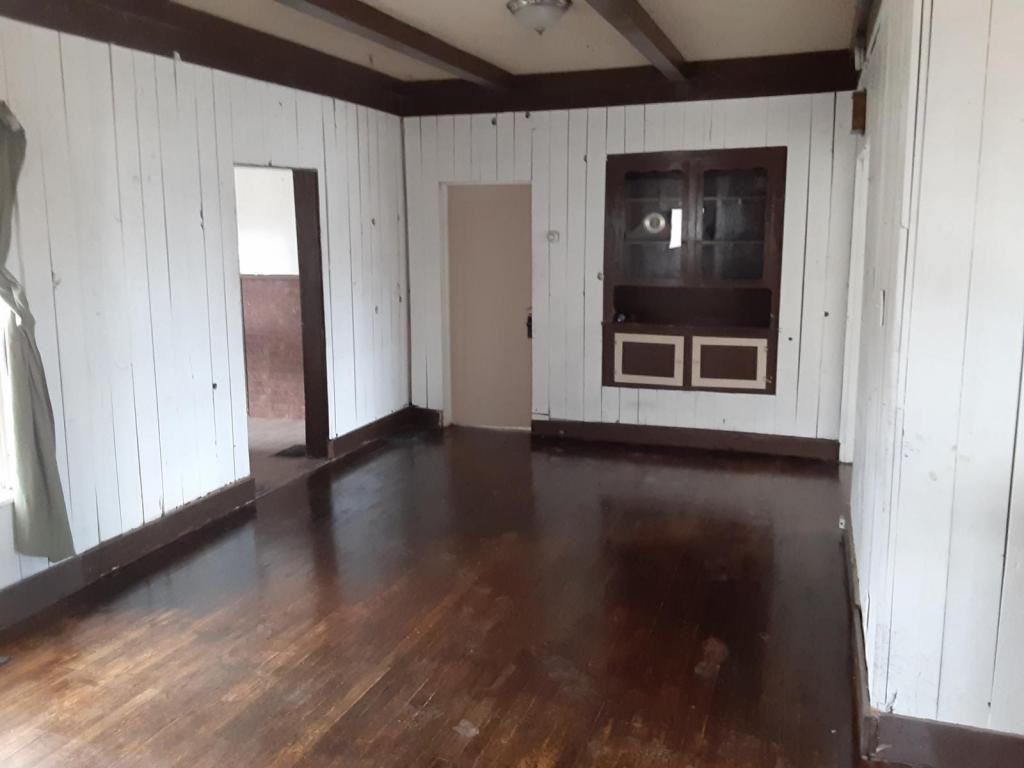 2609 N Grand Ave - Photo 7 of 12
