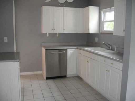 2625 E Livingston Ave - Photo 2 of 25