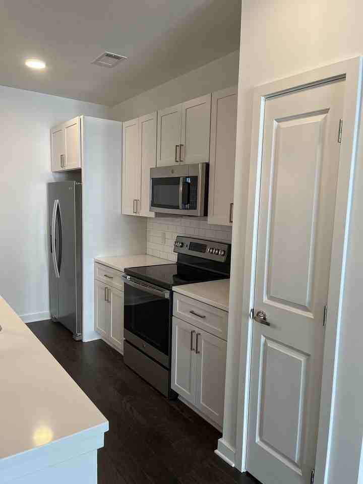 1677 54th Ave N #228 - Photo 3 of 13