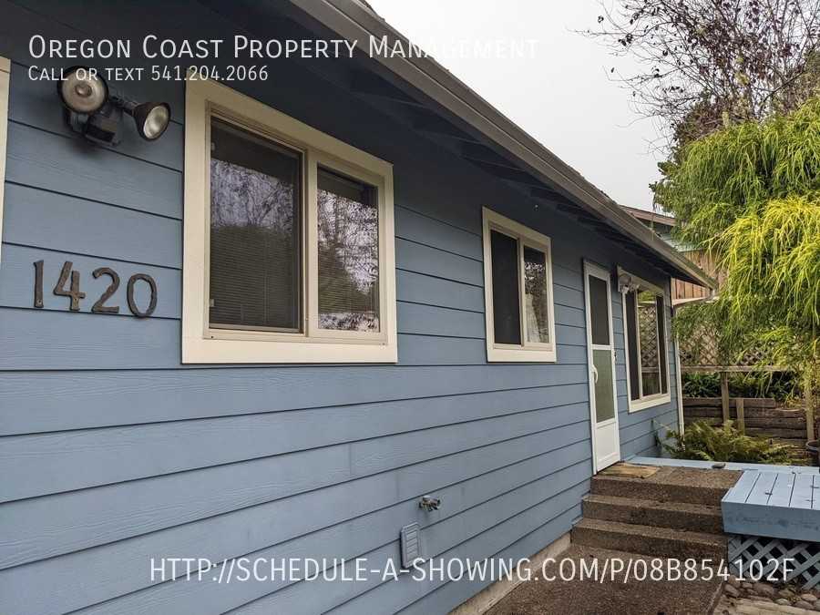 1420 Sw Fairway Dr - Photo 3 of 31