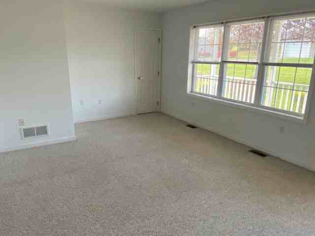 370 Village Blvd - Photo 3 of 11