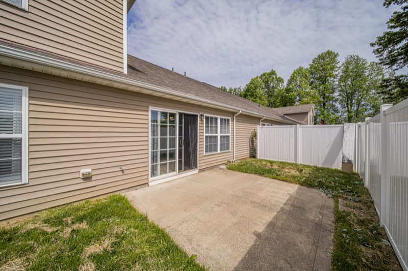 6535 Bayside Dr - Photo 2 of 18