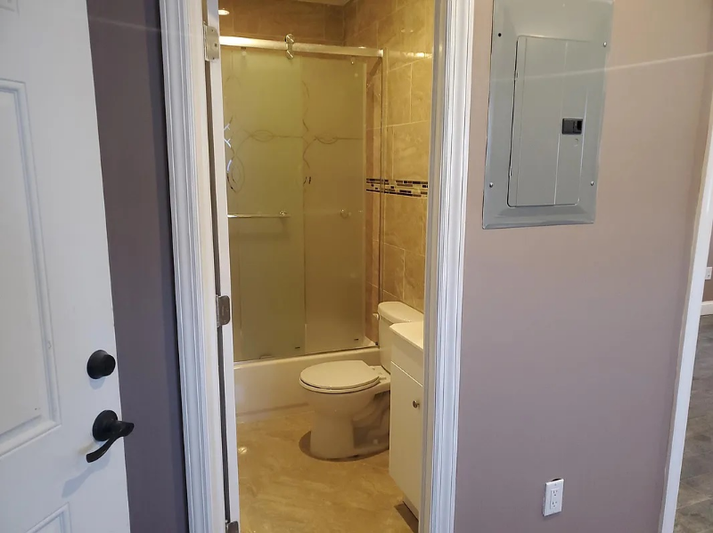 668 Richmond Rd - Photo 3 of 4