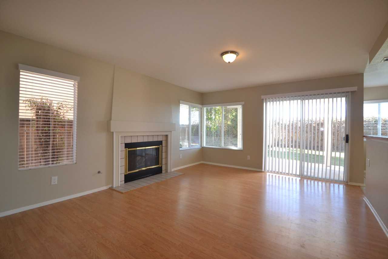 10340 Beryl Ave - Photo 3 of 5