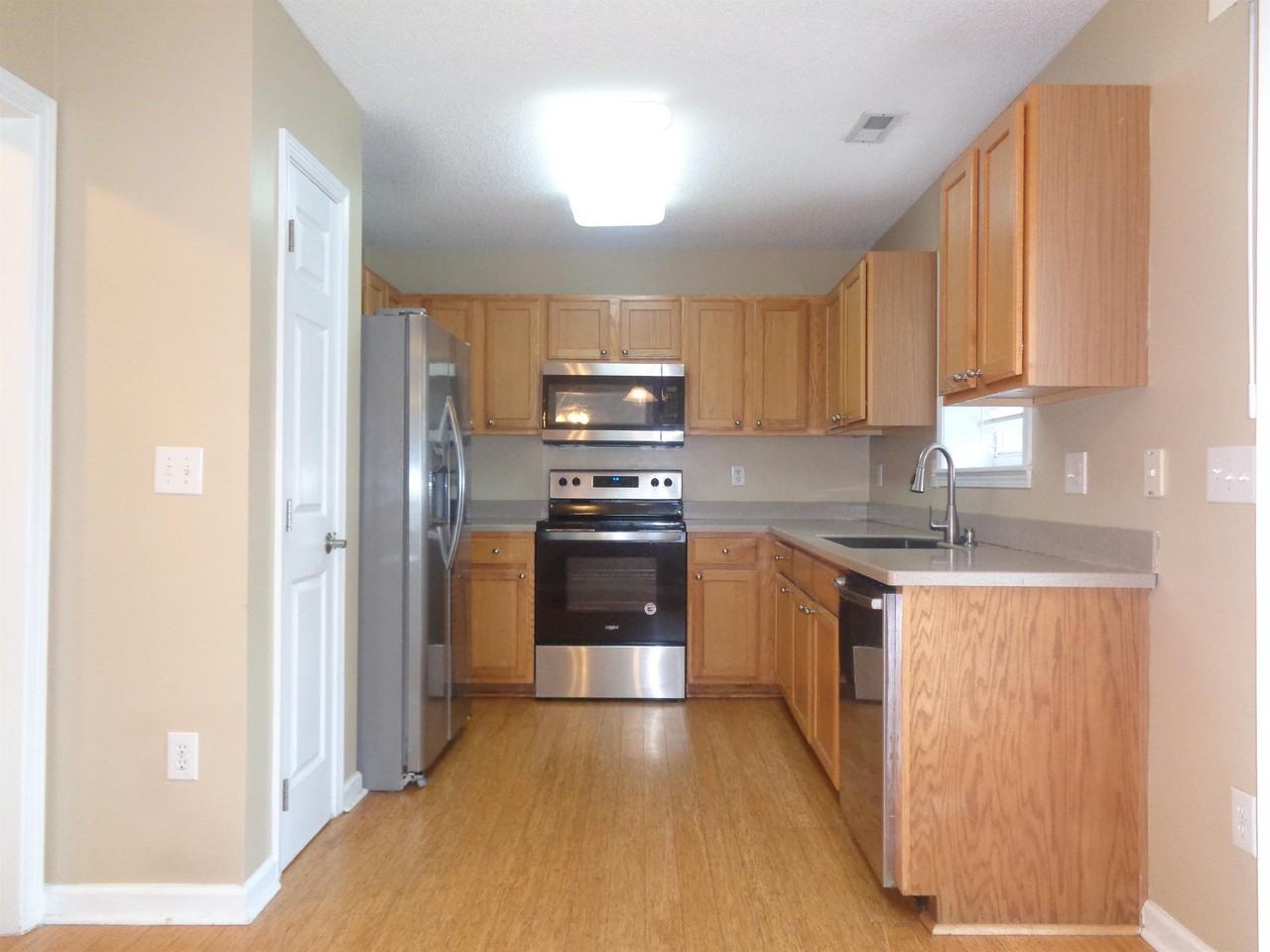 509 Brickstone Dr #1 - Photo 4 of 23