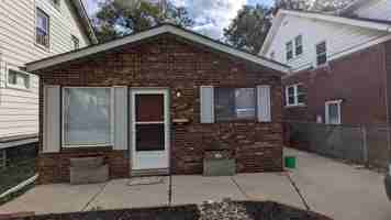 featured image of 1269 Fort Park Blvd