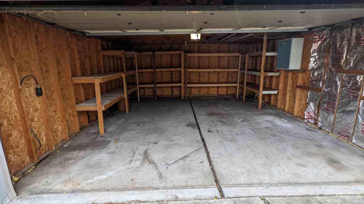 1269 Fort Park Blvd - Photo 7 of 8