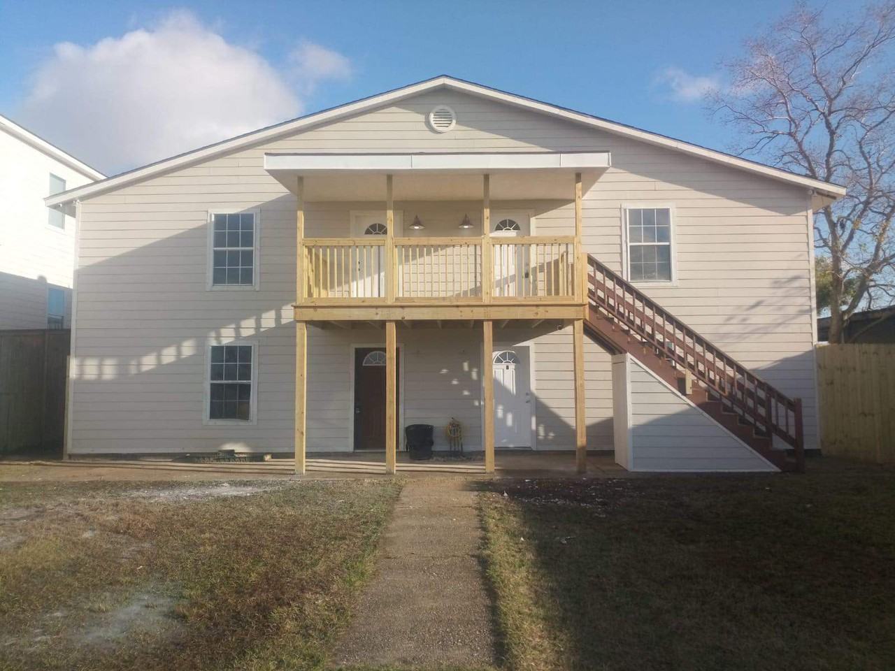 4426 Pontchartrain Blvd #B - Photo 3 of 8