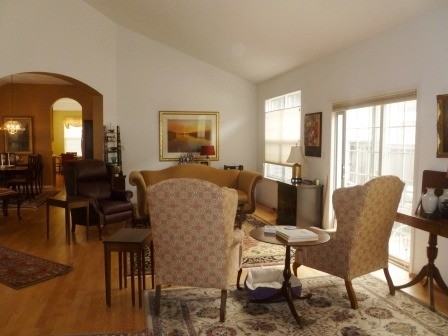 1710 Fairfax Ln - Photo 3 of 14