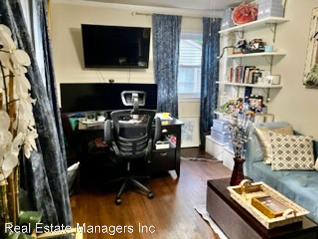 544 Manhasset Rd - Photo 3 of 28