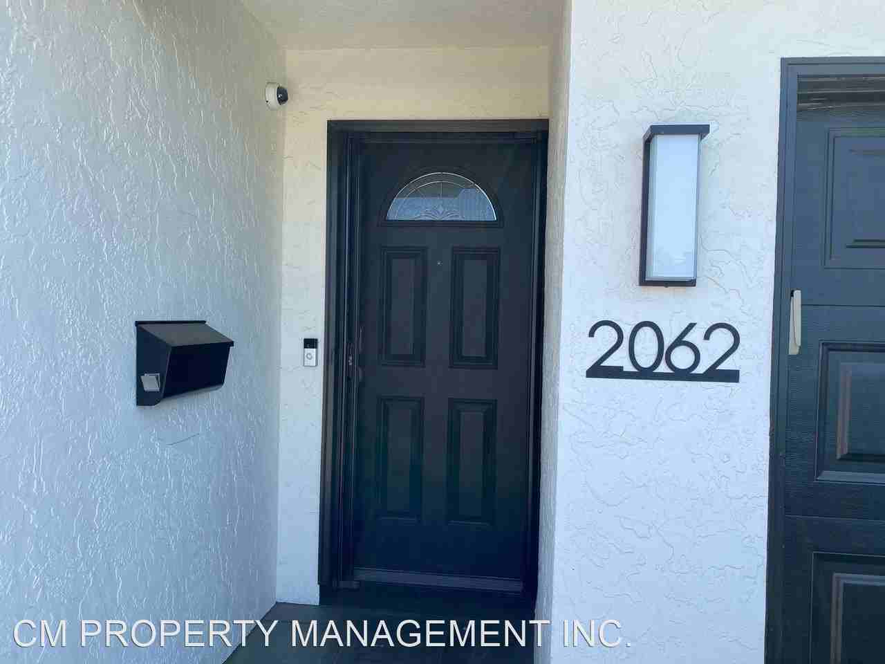 2062 Willester Ave - Photo 2 of 36