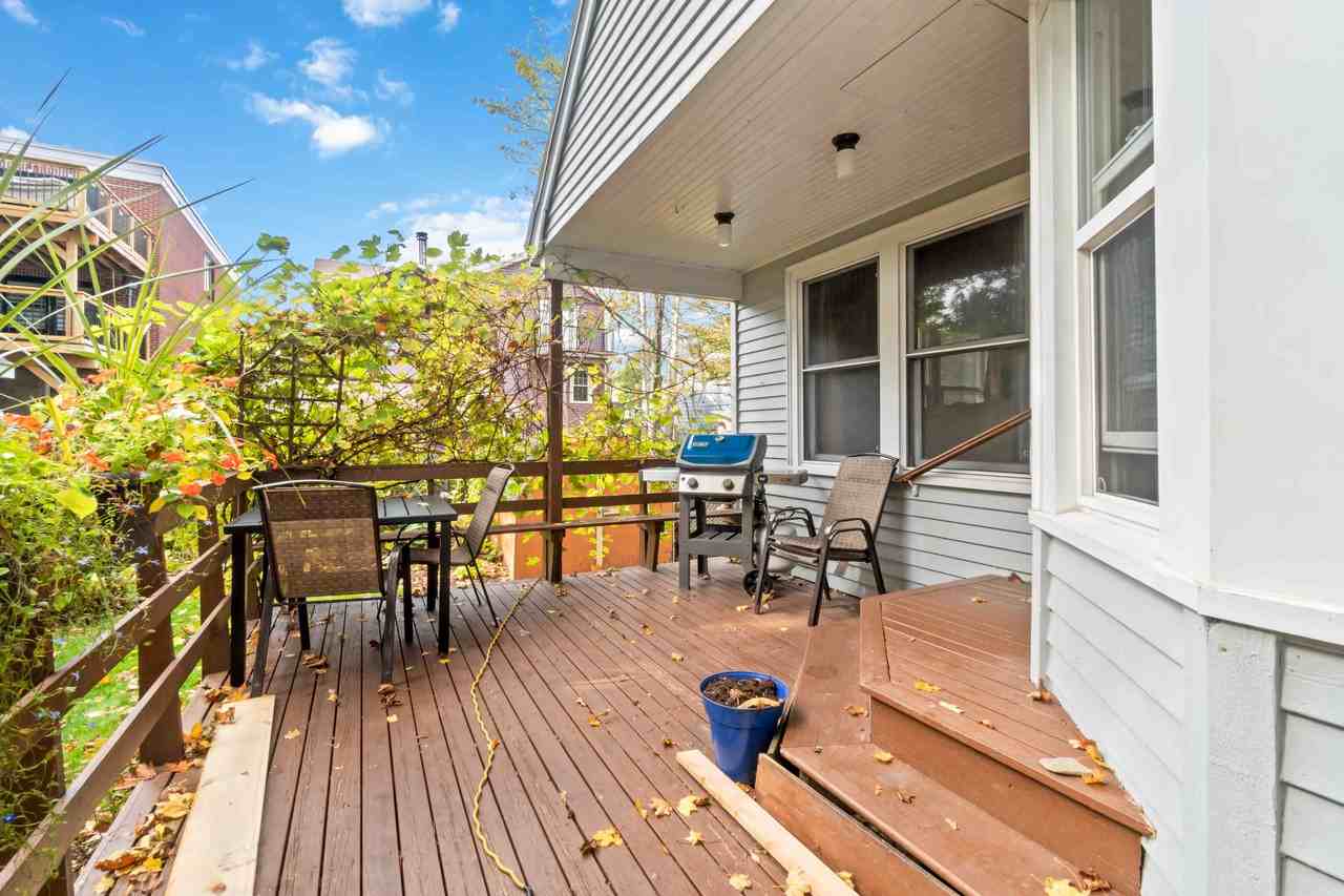 3202 Hemlock Street - Photo 2 of 24