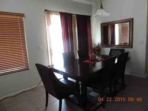 1009 S Limestone St - Photo 3 of 9