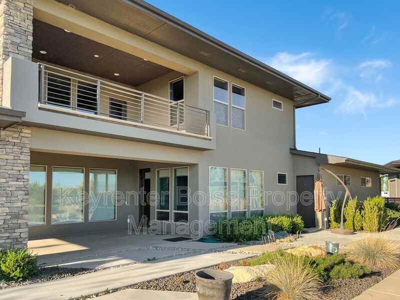 11776 W Touchrock Ln - Photo 3 of 34