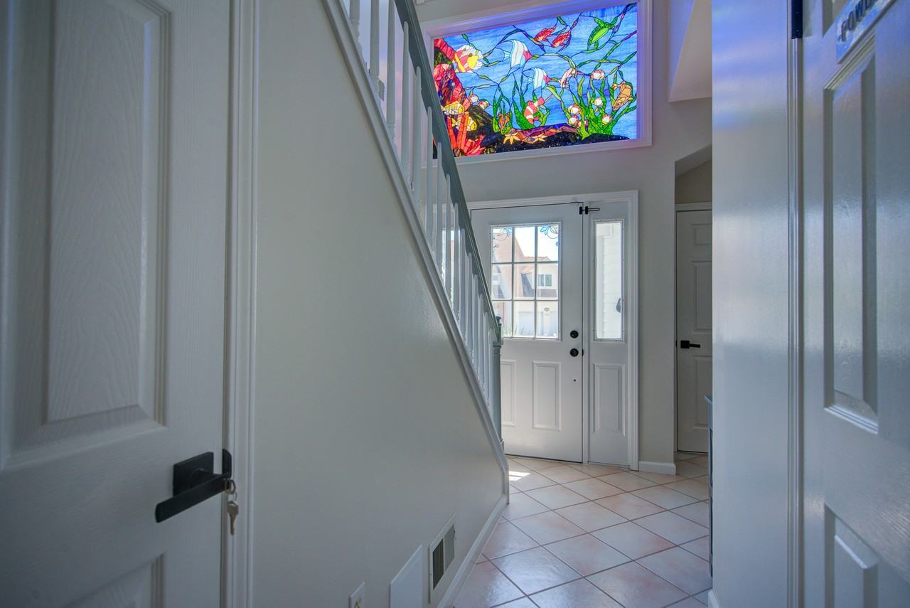 201 Clew Court - Photo 3 of 47