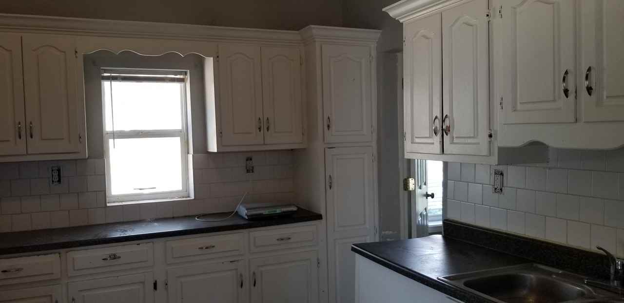 140 N 17th St - Photo 3 of 5