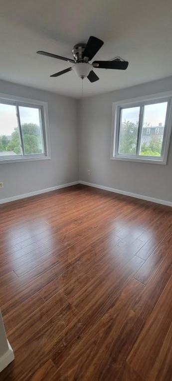 122 Plain Street - Photo 4 of 9