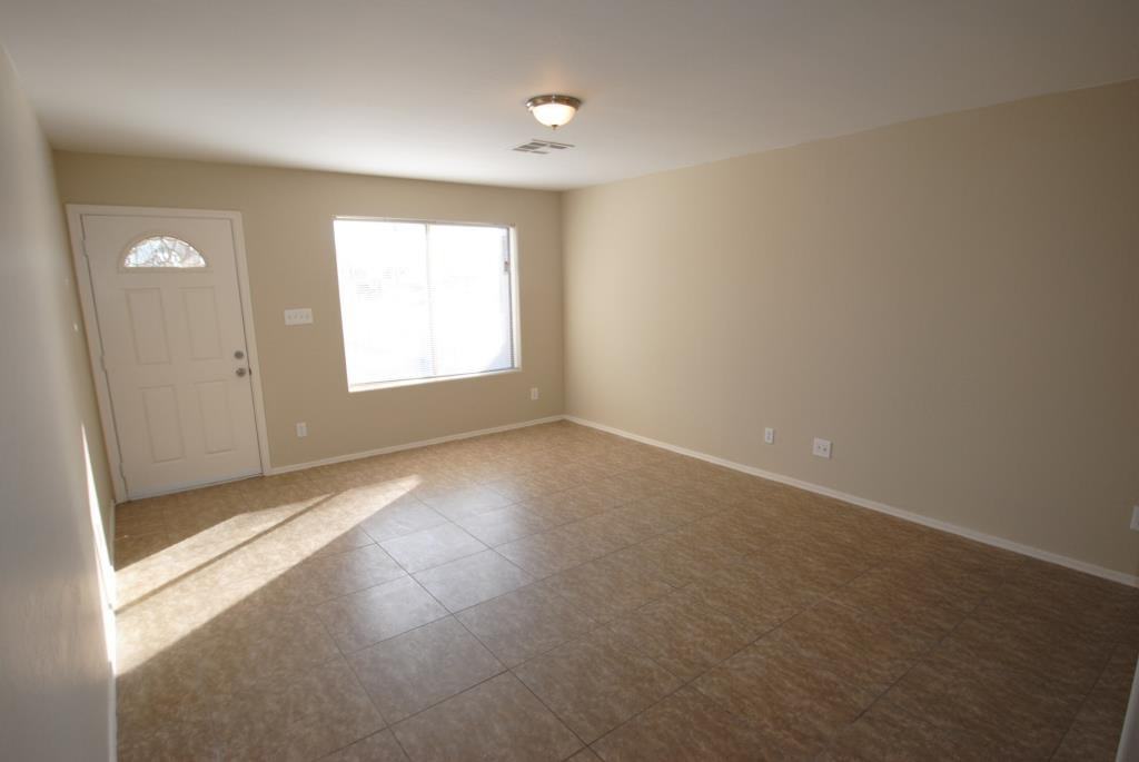 250 Dakota St - Photo 3 of 13