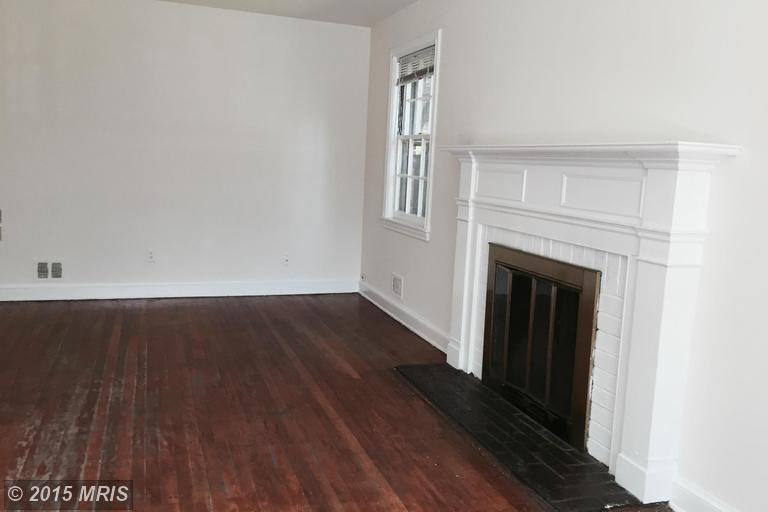 4513 Butterworth Pl NW - Photo 2 of 10