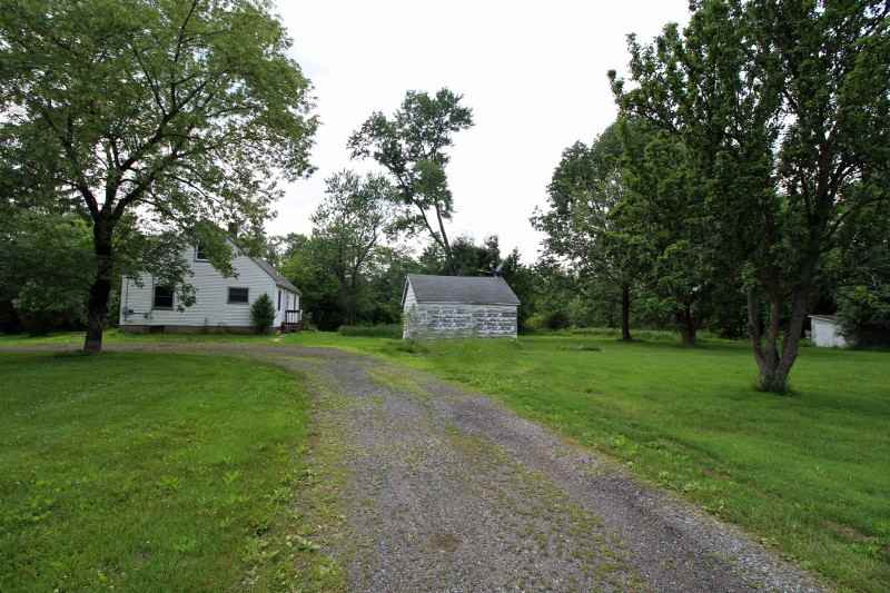 69 Lower Oak Grove Rd - Photo 2 of 25