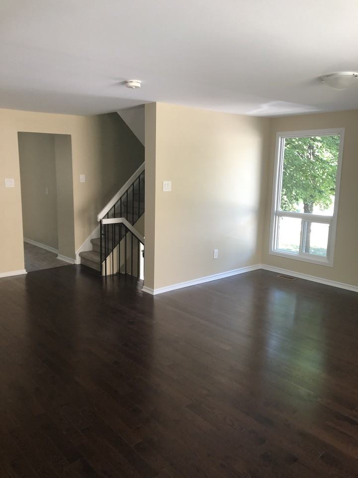 32-2292 Orient Park Drive - Photo 3 of 9