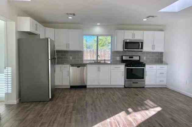 3221 East Bermuda Street - Photo 2 of 5