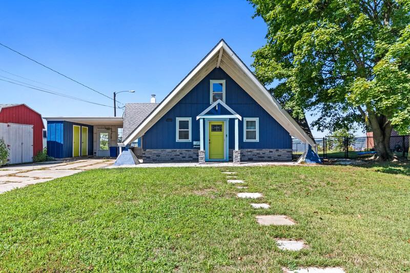 27 Delaware Dr - Photo 2 of 49