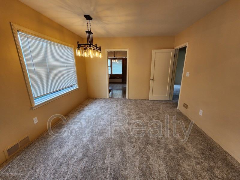 4103 S Garfield St - Photo 4 of 18