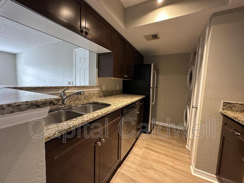 10200 Gandy Blvd N - Photo 3 of 31