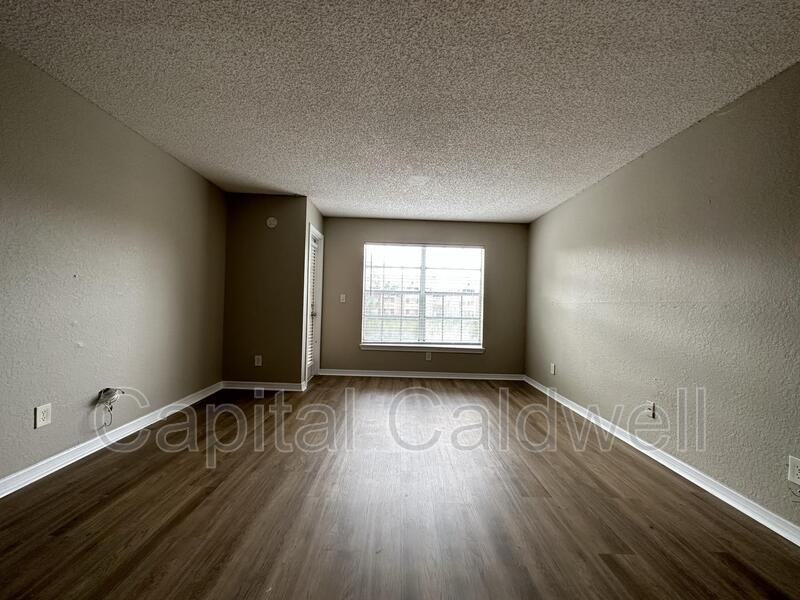 10200 Gandy Blvd N - Photo 6 of 31