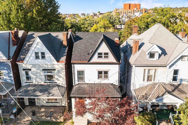 161 Morewood Ave - Photo 2 of 50