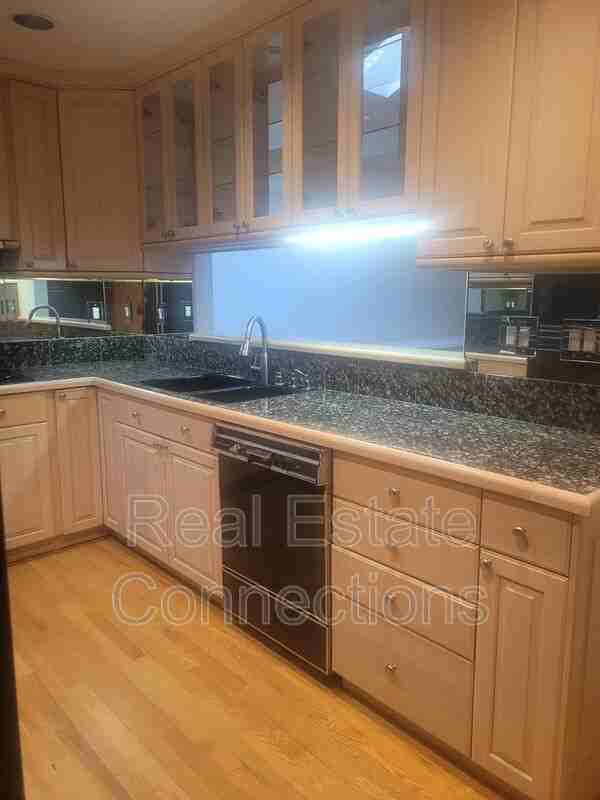 117 Greenfield Pl - Photo 3 of 17