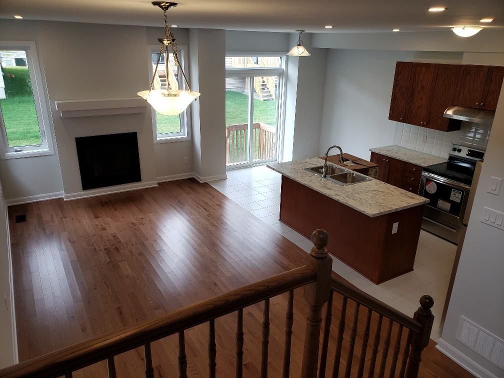 134 Maynooth Crt - Photo 3 of 11