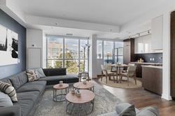 38 Howard Park Ave #718