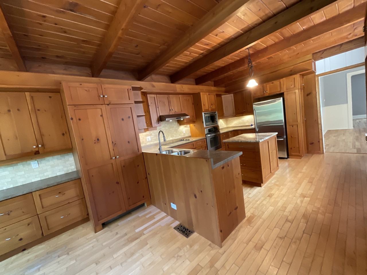 65 College Avenue West - Photo 2 of 36