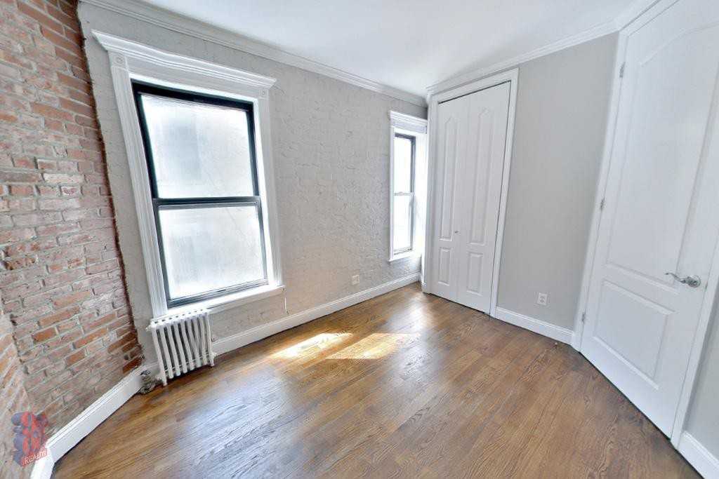 340 E 18th St #5A - Photo 5 of 7