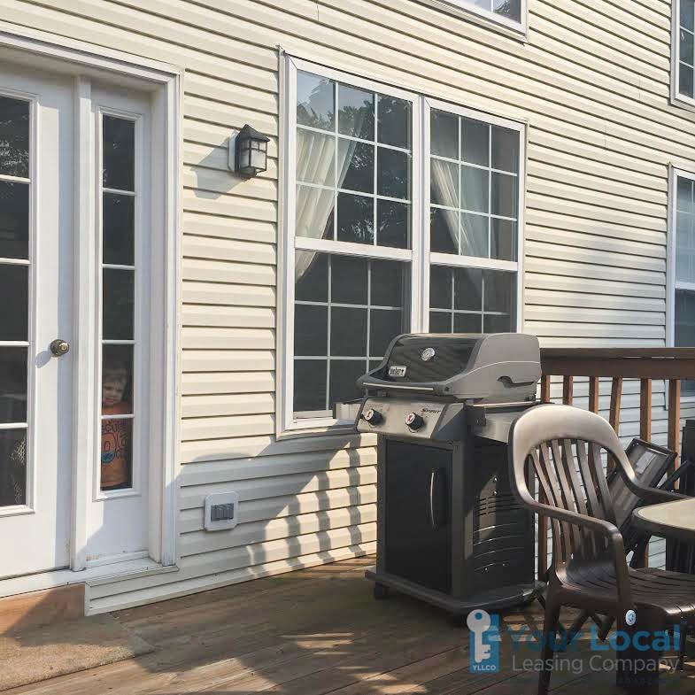 415 Fort Hill Cir - Photo 2 of 12