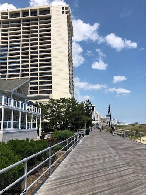 are dogs allowed in atlantic city boardwalk