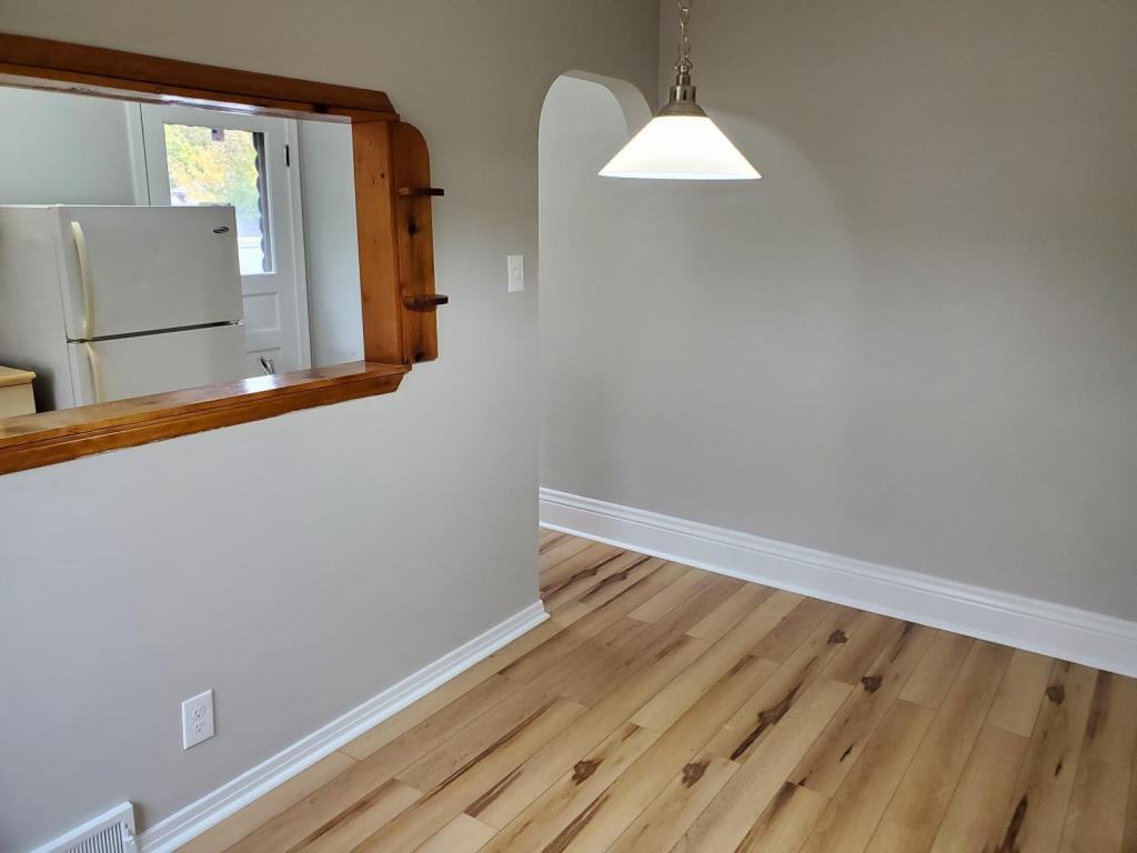 1239 Eggert Rd - Photo 5 of 26