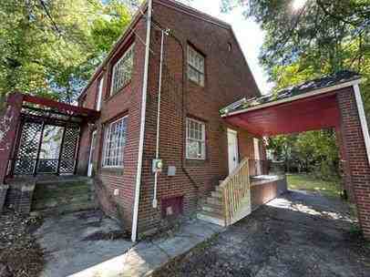 617 E Boston Ave - Photo 3 of 8