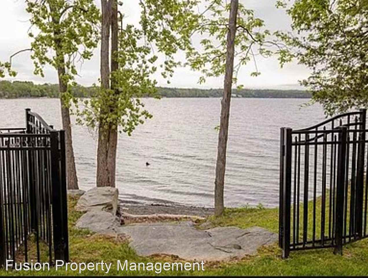 451 Appletree Point Rd - Photo 3 of 39