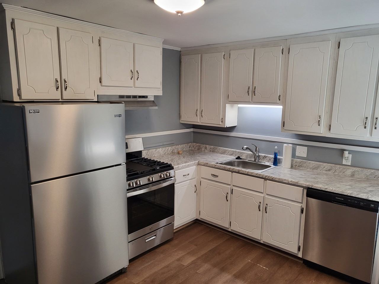 1607 Clayton Ave #B - Photo 3 of 13