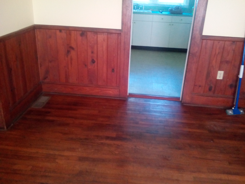 709 Collins St - Photo 5 of 14