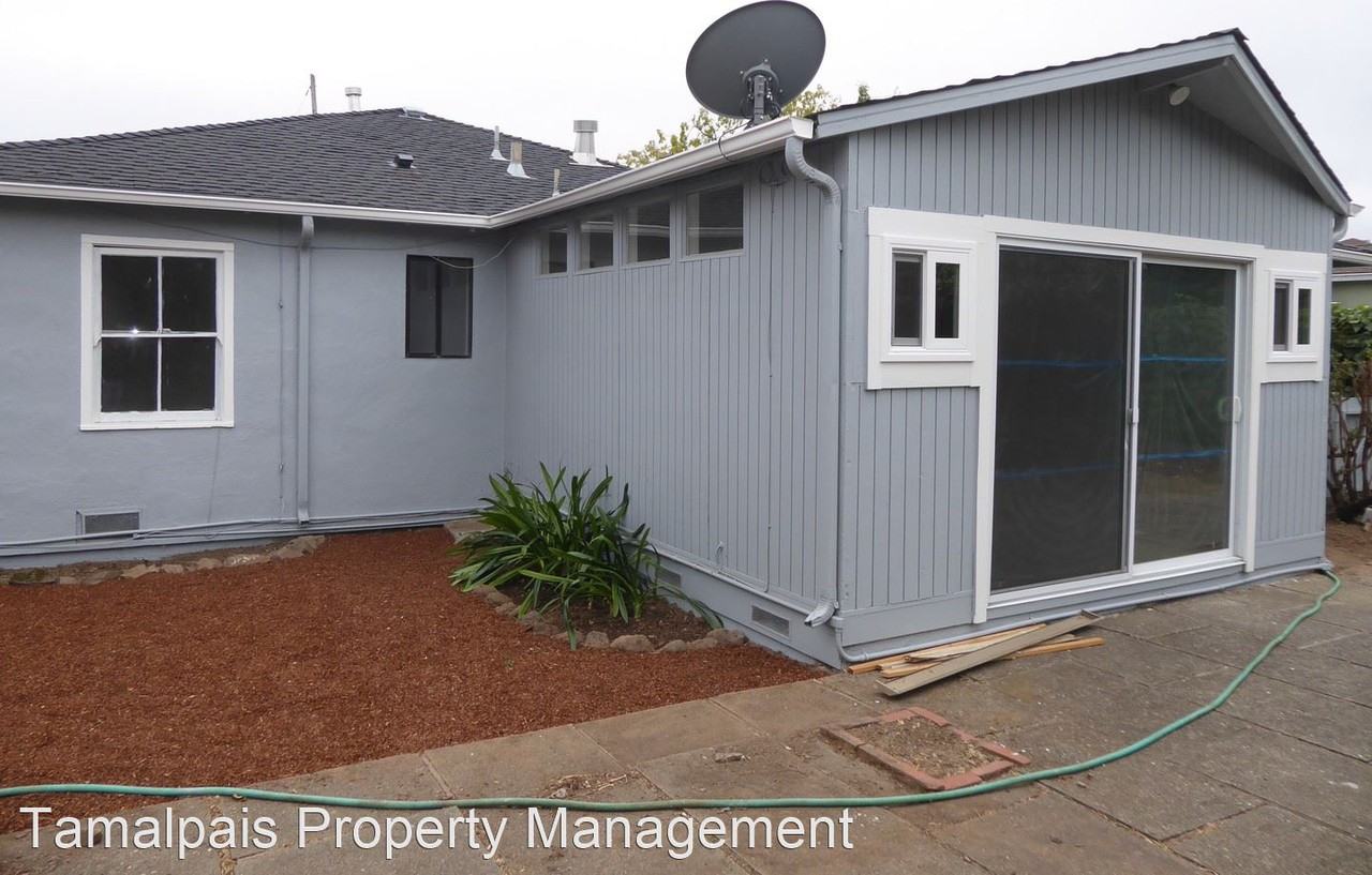 117 Ryan Ave - Photo 2 of 16