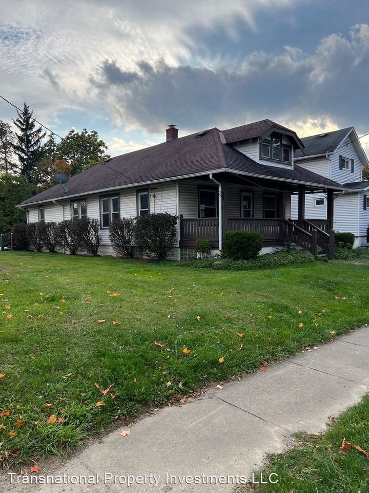 70 W. Grace St - Photo 3 of 13