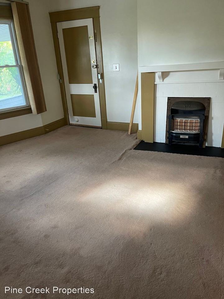 11519 Carolina Rd - Photo 3 of 11