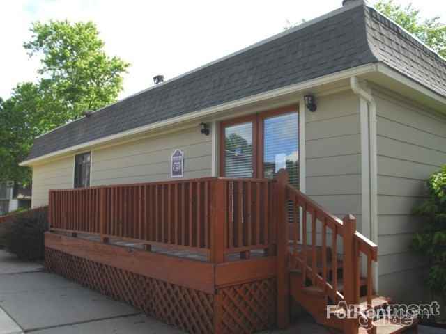 Brittany Place Apartments 8620 E Utopia Dr, Raytown, MO 64138 Zumper